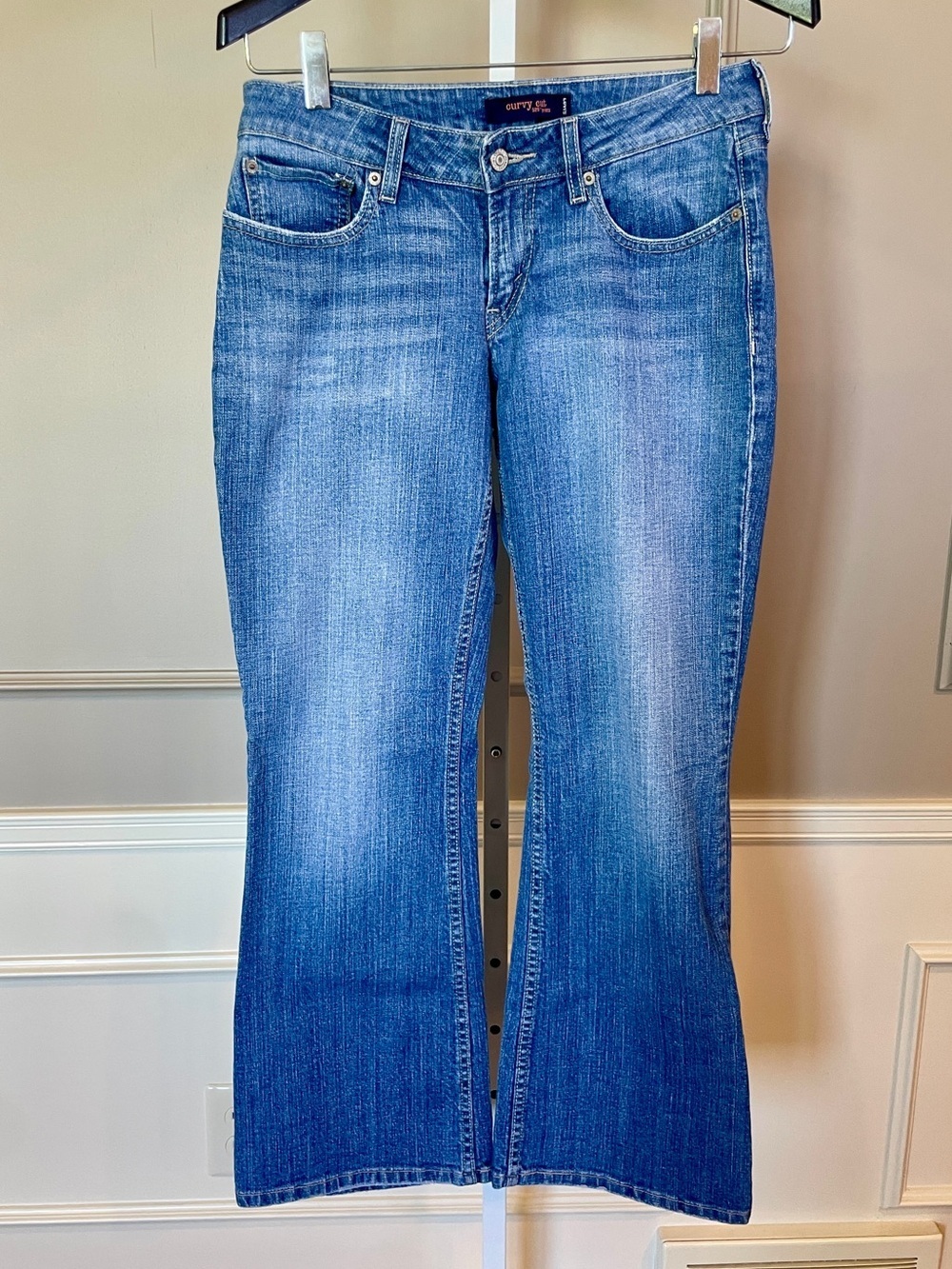 Levi's Women's Curvy Cut Bootcut 529 sz 9 (I think!) medium wash low rise